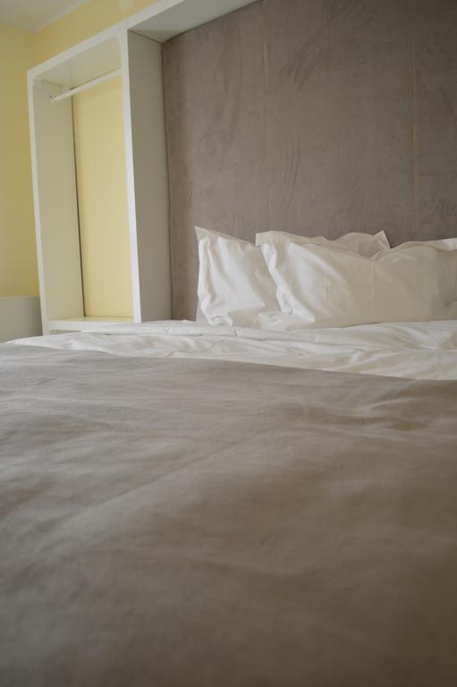Hotel Nova Buzau Bagian luar foto