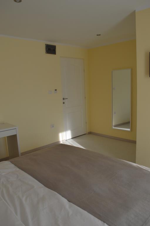 Hotel Nova Buzau Bagian luar foto